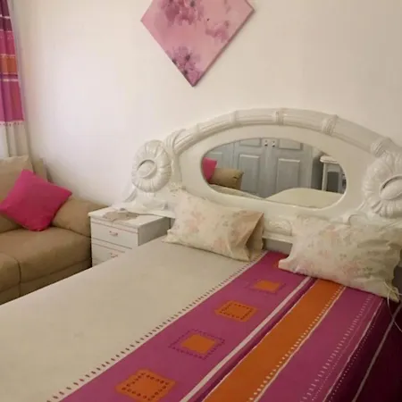 2 Bedrooms At 30 M Away From The Beach With Furnished Terrace And Wifi