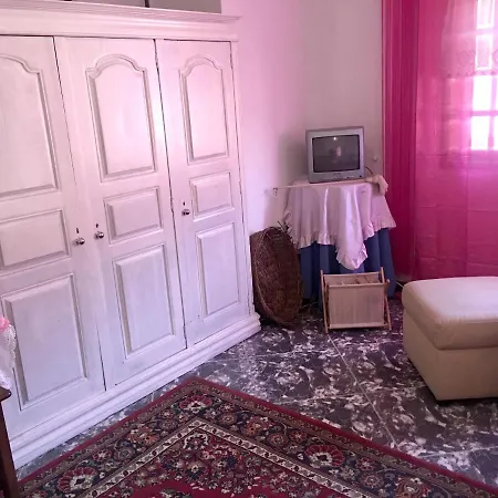 Apartment 2 Bedrooms At 30 M Away From The Beach With Furnished Terrace And Wifi