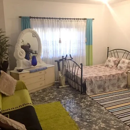 2 Bedrooms At 30 M Away From The Beach With Furnished Terrace And Wifi * Βίλα Νόβα ντε Γκάια