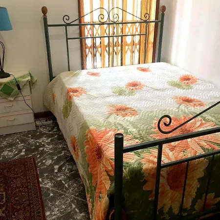 2 Bedrooms At 30 M Away From The Beach With Furnished Terrace And Wifi Διαμέρισμα